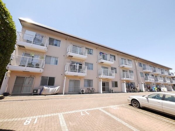 エステートピア山崎Aの物件外観写真